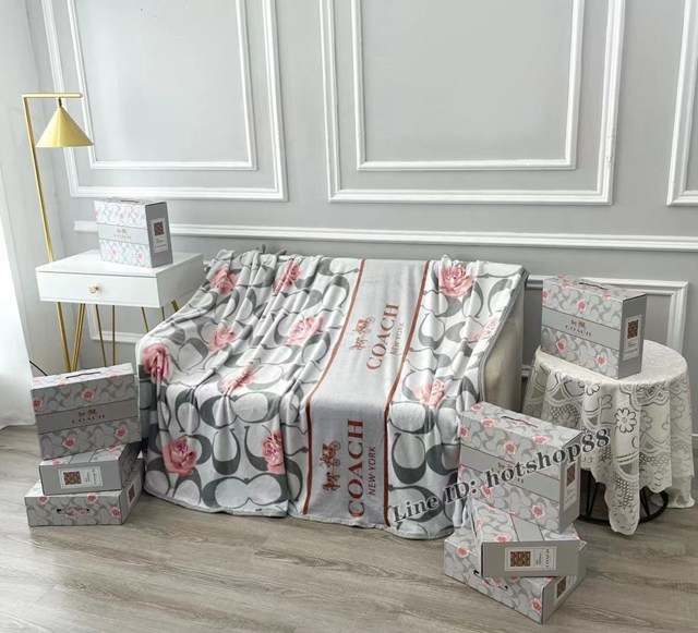 COACH蔻馳牛奶絨辦公室午睡毯沙發毯蓋毯床單 mmyj2269